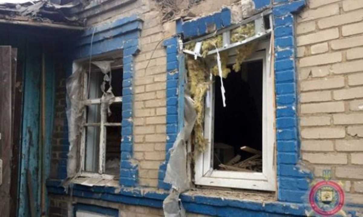 В Авдеевке из-за обстрелов повреждены 8 домов