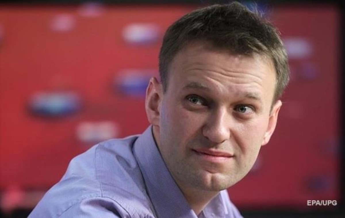 Навальный собрал подписи для участия в президентских выборах