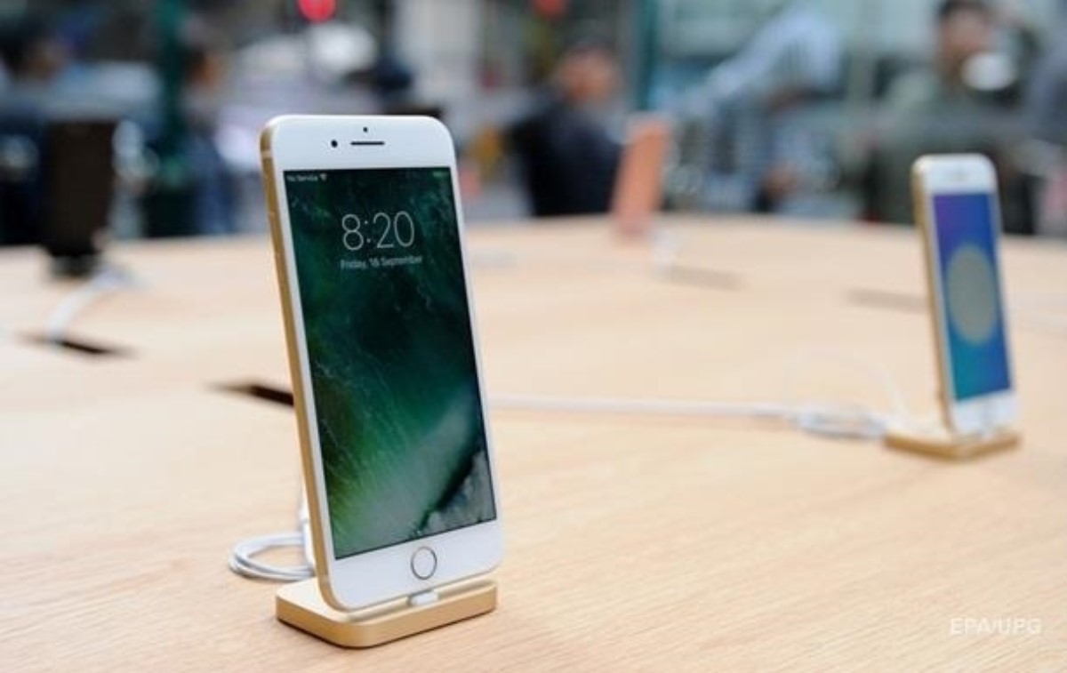 Apple отчиталась о падении продаж iPhone