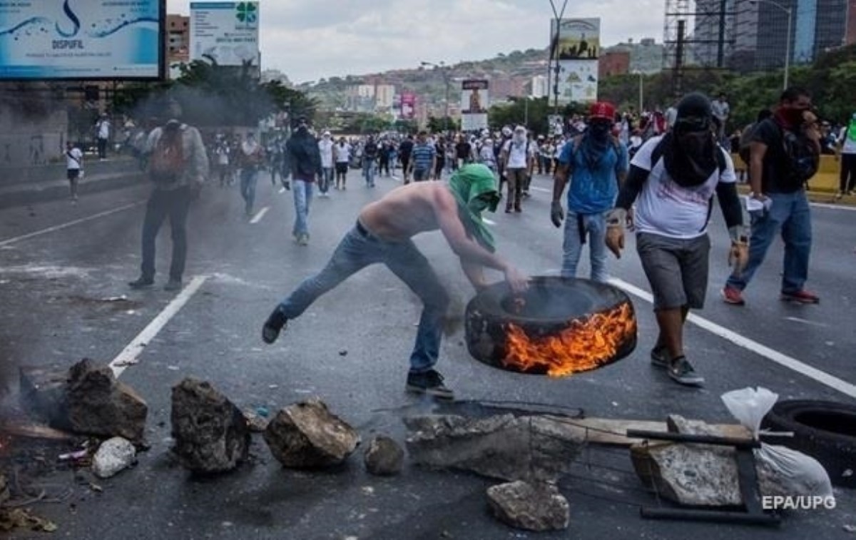 В ходе протестов в Венесуэле погибли 44 человека