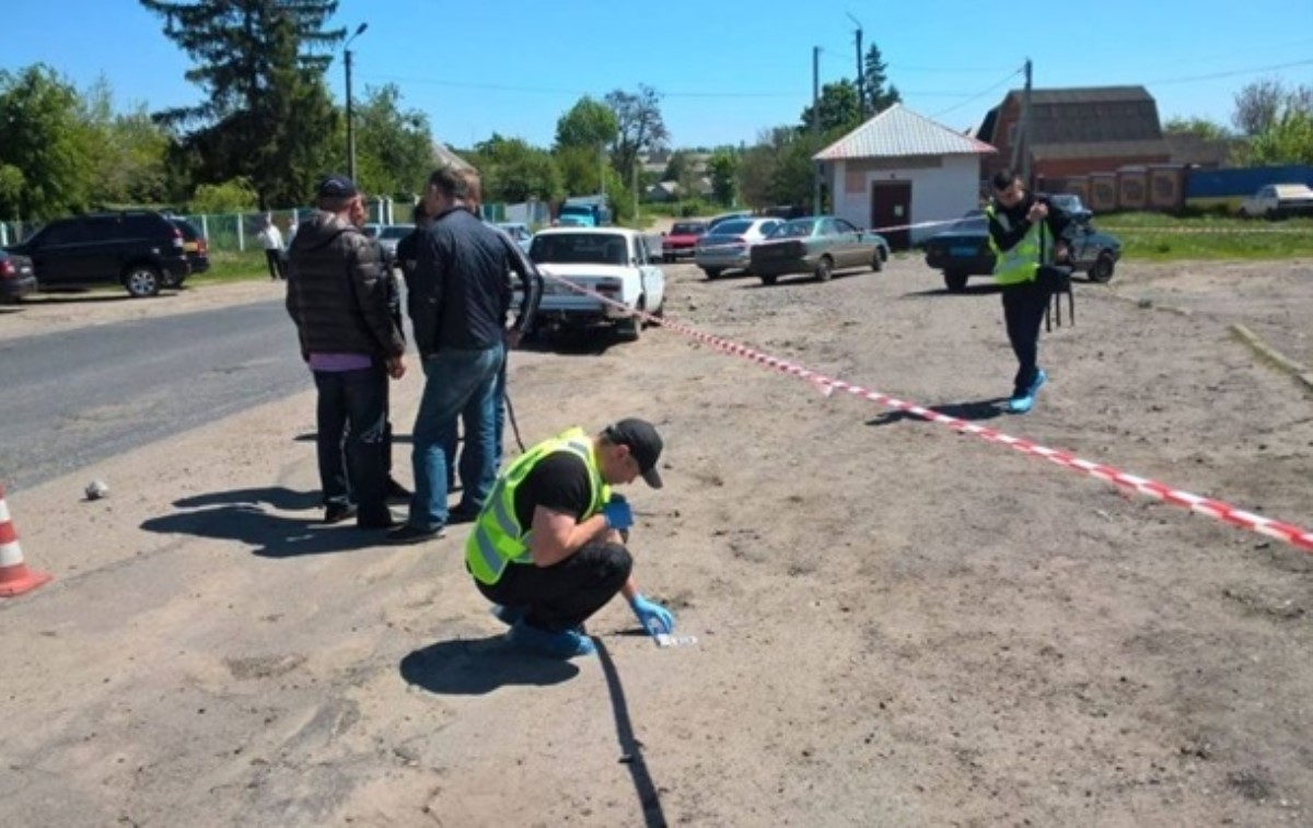 В поселок на Харьковщине ввели полицейский спецназ