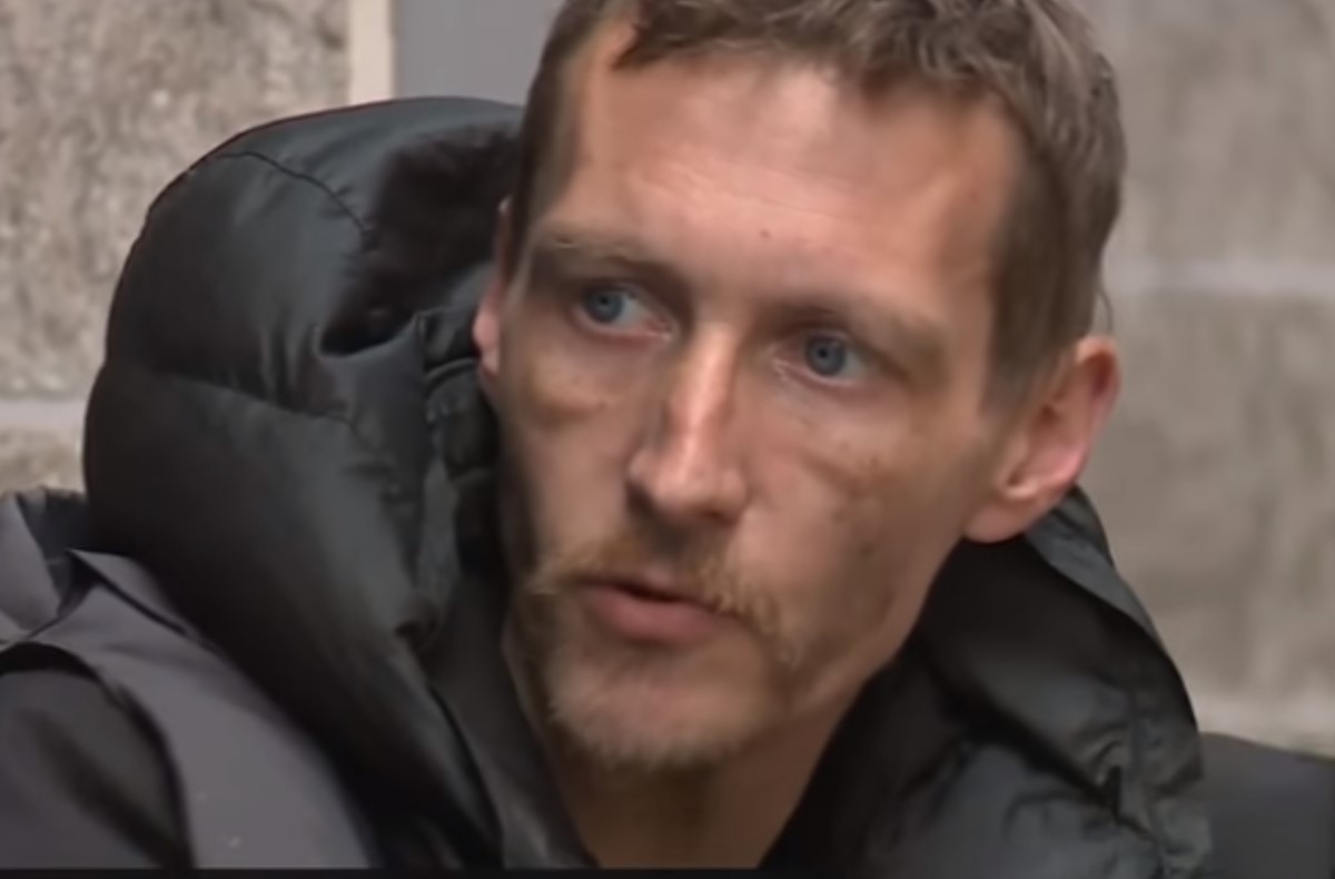 Бездомный, спасавший раненых в Манчестере, стал героем