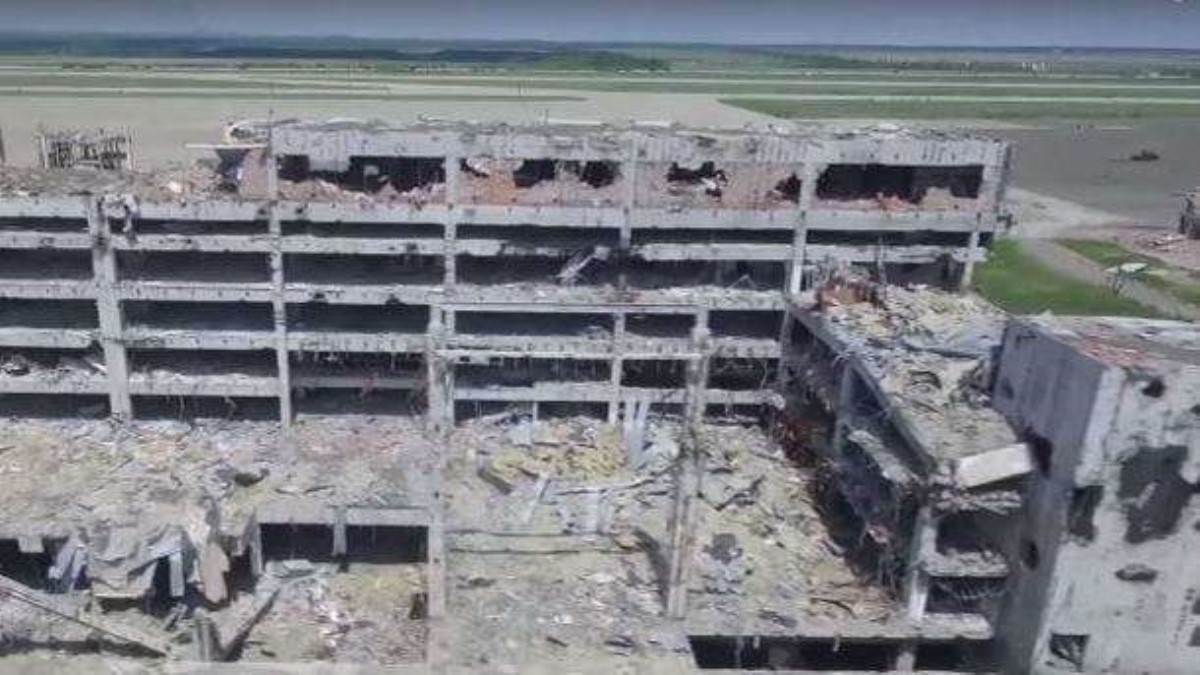 В сети появилось новое видео Донецкого аэропорта