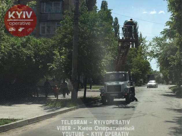 В Киеве водитель попал в ДТП, после чего совершил суицид
