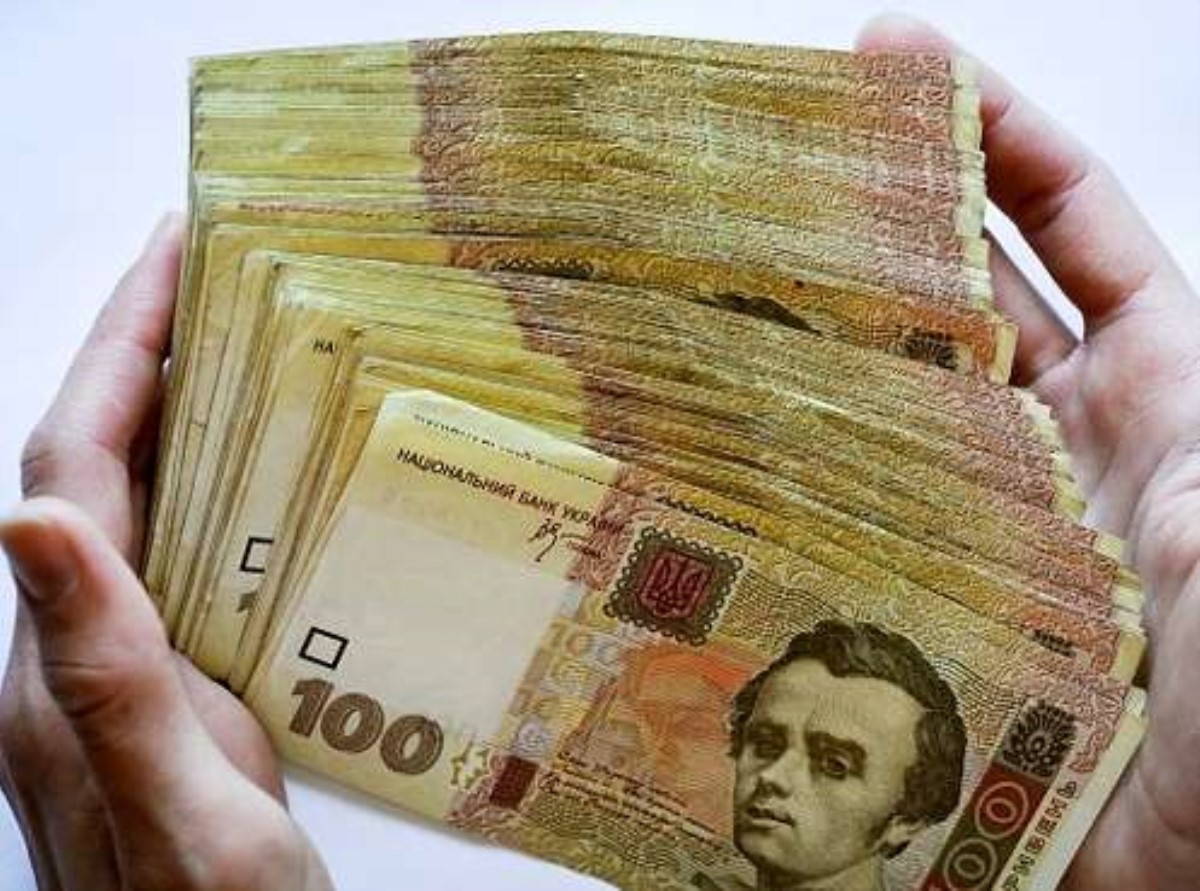 Вернуть людям уверенность: средняя зарплата скоро будет 10 000 гривен