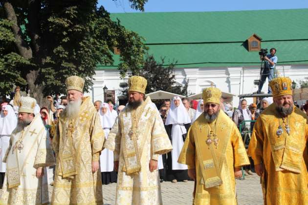 Чи існує Українська Православна Церква в Україні?