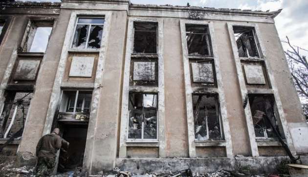 Террористы «ДНР» пошли в атаку в Песках