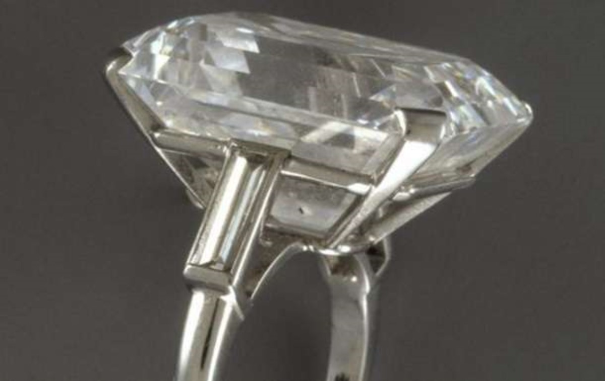 В Британском музее исчезло кольцо за миллион долларов