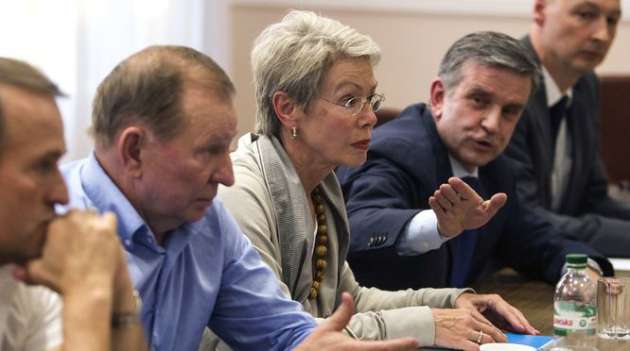 Переговоры в Минске: Украина решила вернуть некоторые захваченные территории
