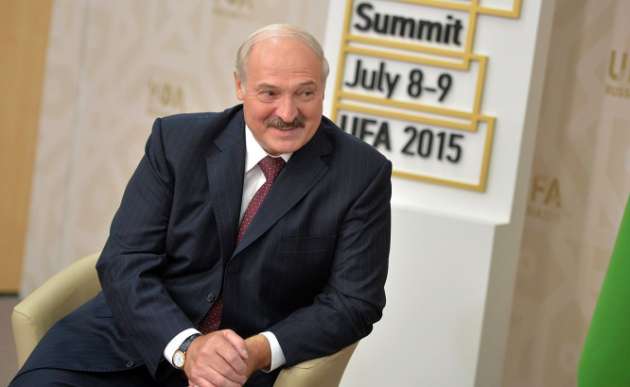 Первое селфи с Лукашенко стало хитом в сети