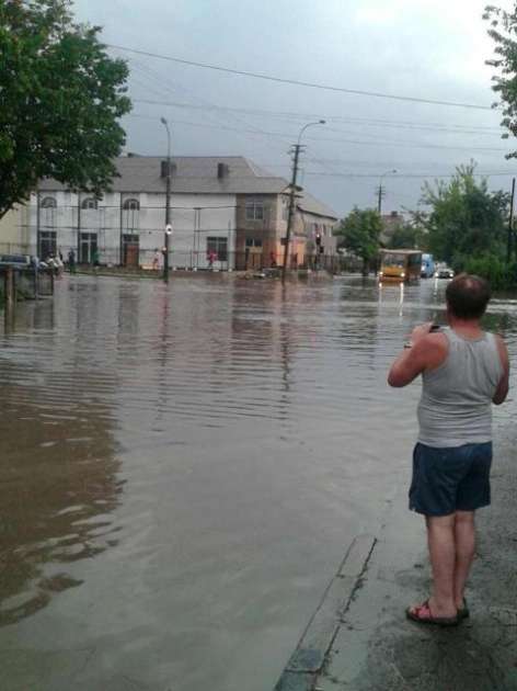 Українська Венеція: на Рівненщині сталася потужна злива