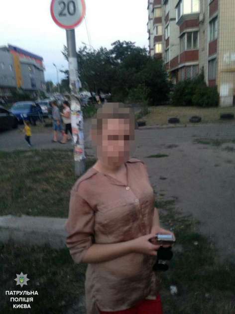 Бросала из окна записки с просьбой помочь: в Киеве спасли девочку из секс-рабства