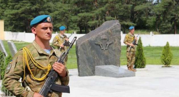 Нардеп ошеломил высказываниями о погибших украинских воинах