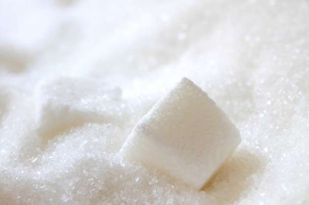 Диетолог назвал безопасное для здоровья количество сахара в день