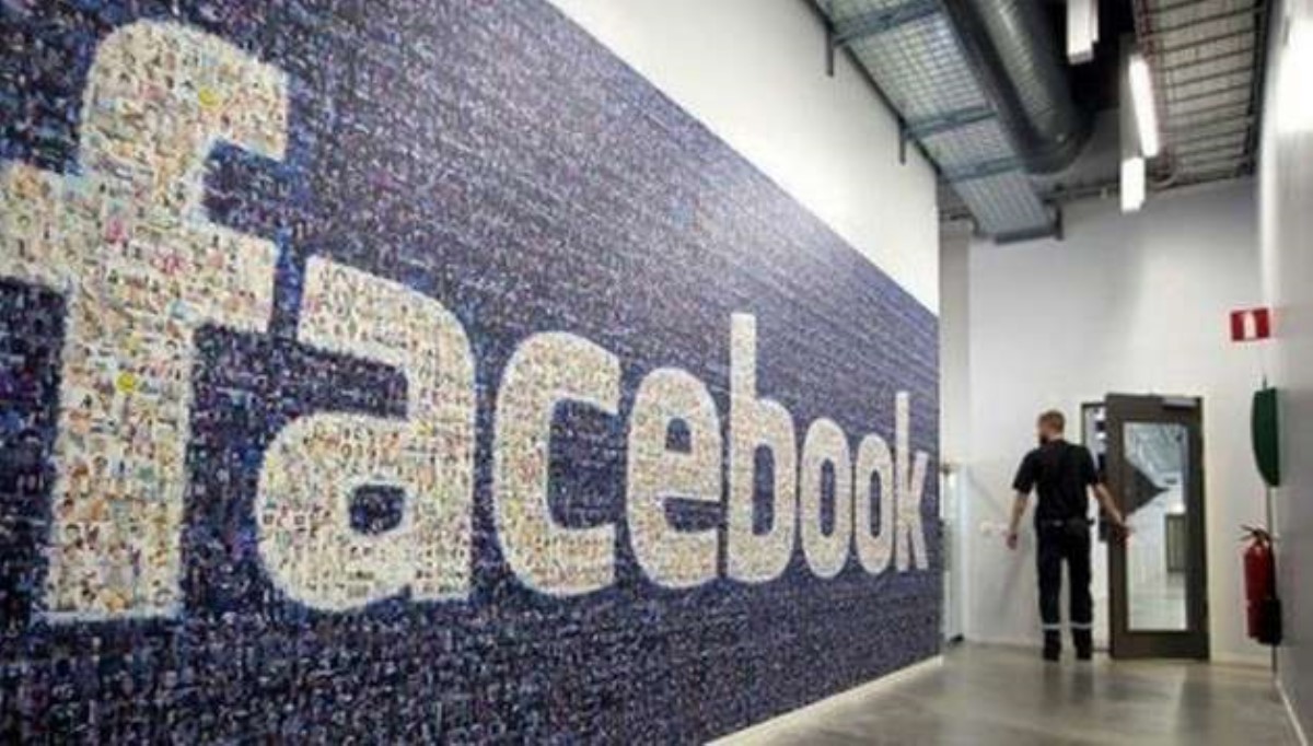 Теракт в Барселоне:  Facebook ввел новую функцию