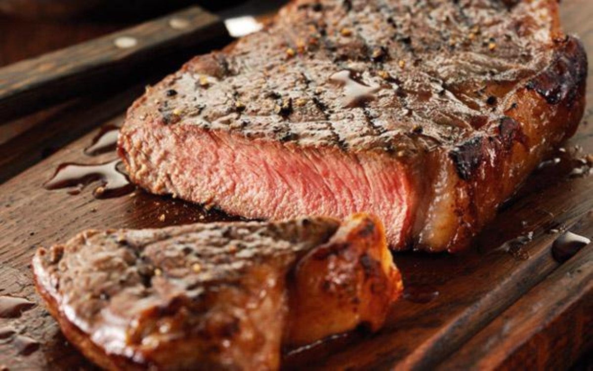 Почему красное мясо вызывает рак: ученые узнали правду
