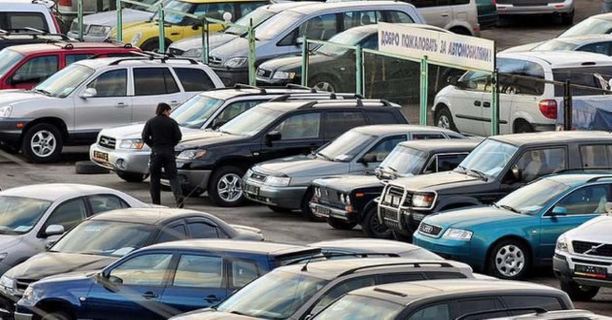 Новый Закон о парковке: нерастаможенные авто нельзя будет забрать со штрафплощадки