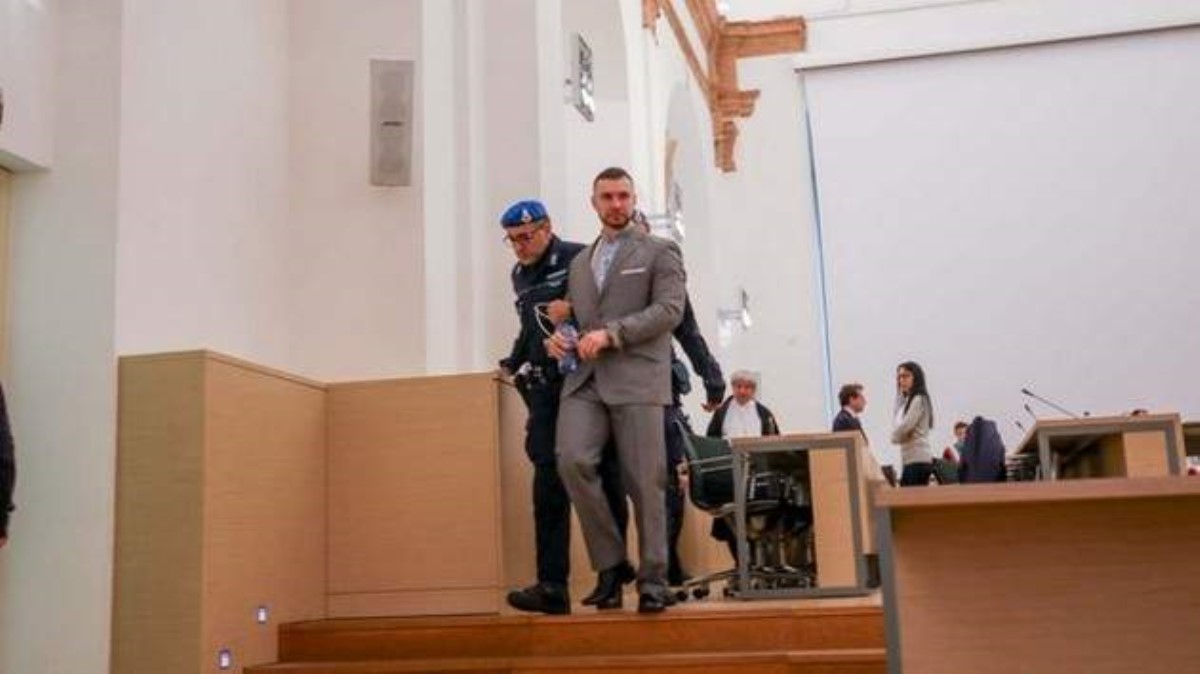 Украинский доброволец получил 24 года тюрьмы за убийство итальянского репортера в Донбассе