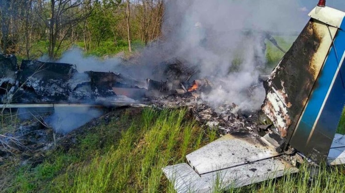 В Днепре рухнул самолет: никто не выжил