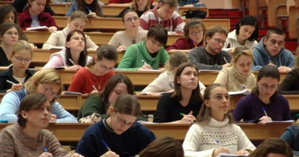 Студенты продолжат учебу: в МОН высказали позицию по сессиям в вузах