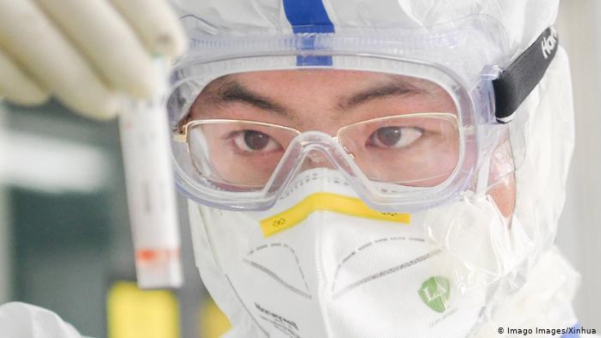 Не маска и не перчатки: ученые назвали способ защититься от коронавируса