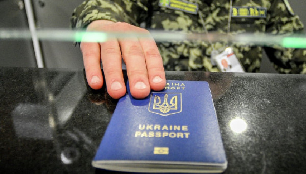 Исполнилось три года безвиза: сколько украинцев побывали в ЕС