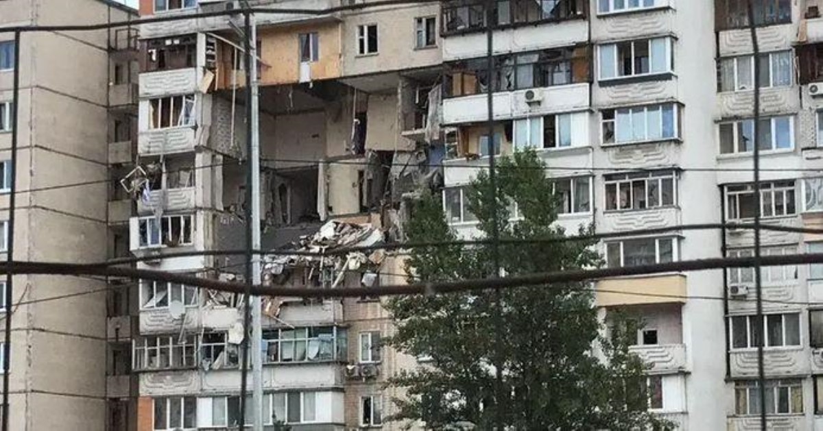 Дом снесут, жильцов поселят в интернат: Кличко о пострадавших при взрыве в Киеве