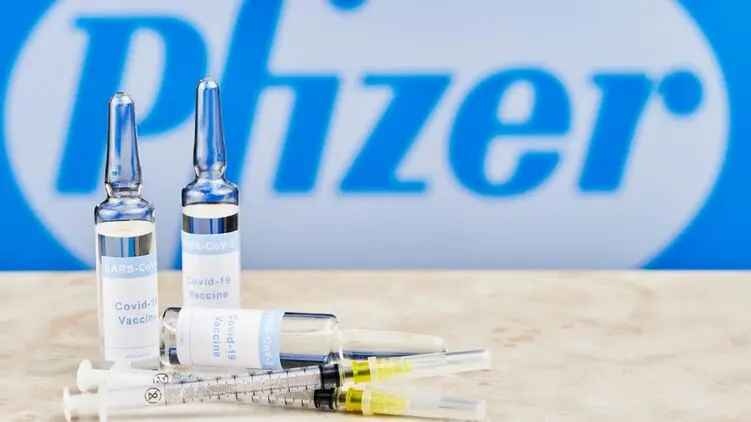 Минздрав дал добро на Pfizer-вакцинацию подростков
