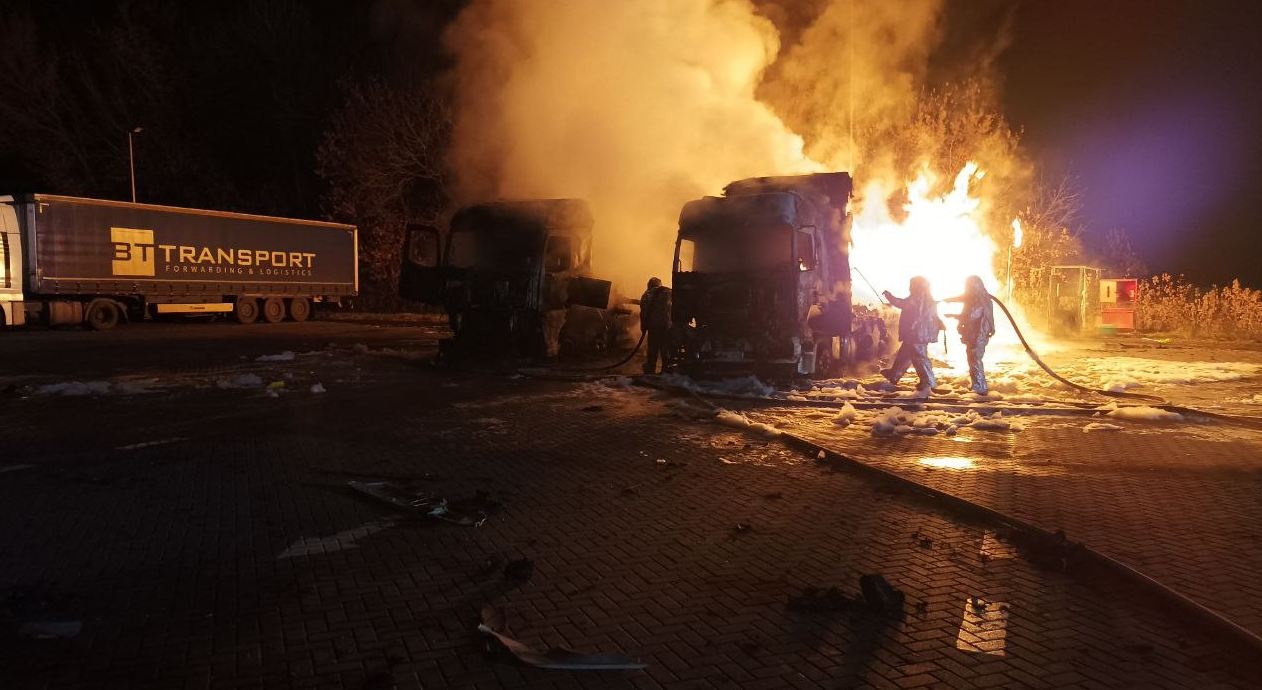 Взрыв на АЗС на Харьковщине: пожар не удалось погасить до конца
