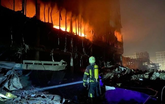 В Подольском районе Киева в результате обстрела погибли 8 человек