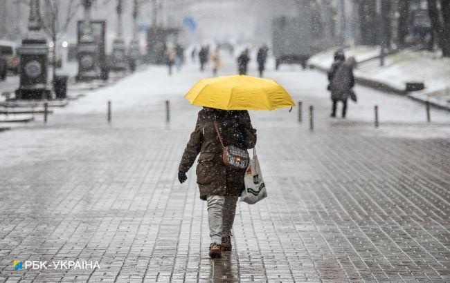 Украину накрыл мокрый снег: в каких регионах будет гололедица