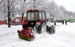 На борьбу со снегом выделят аж 40 тракторов