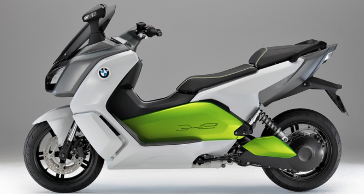 BMW представила первый электрический максискутер