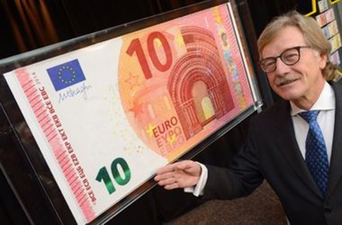 Новые евро-купюры представили в Германии