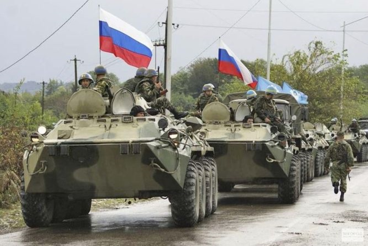 Официально: РФ отводит войска от украинской границы