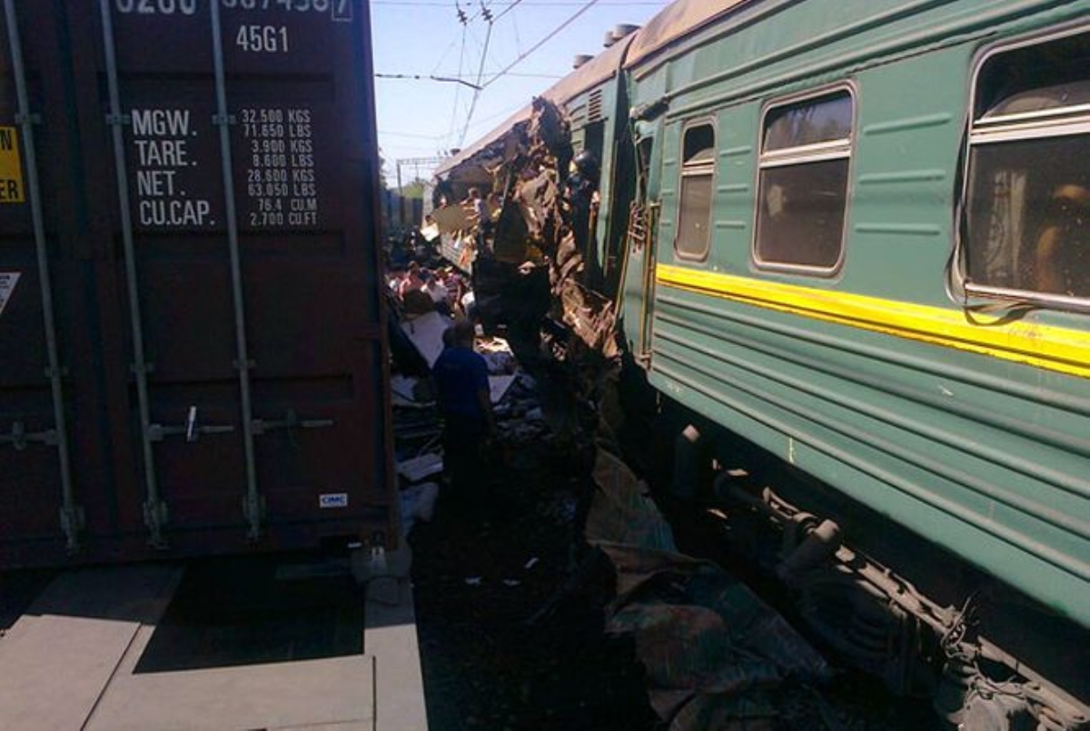 В Московской области столкнулись поезда: не обошлось без жертв