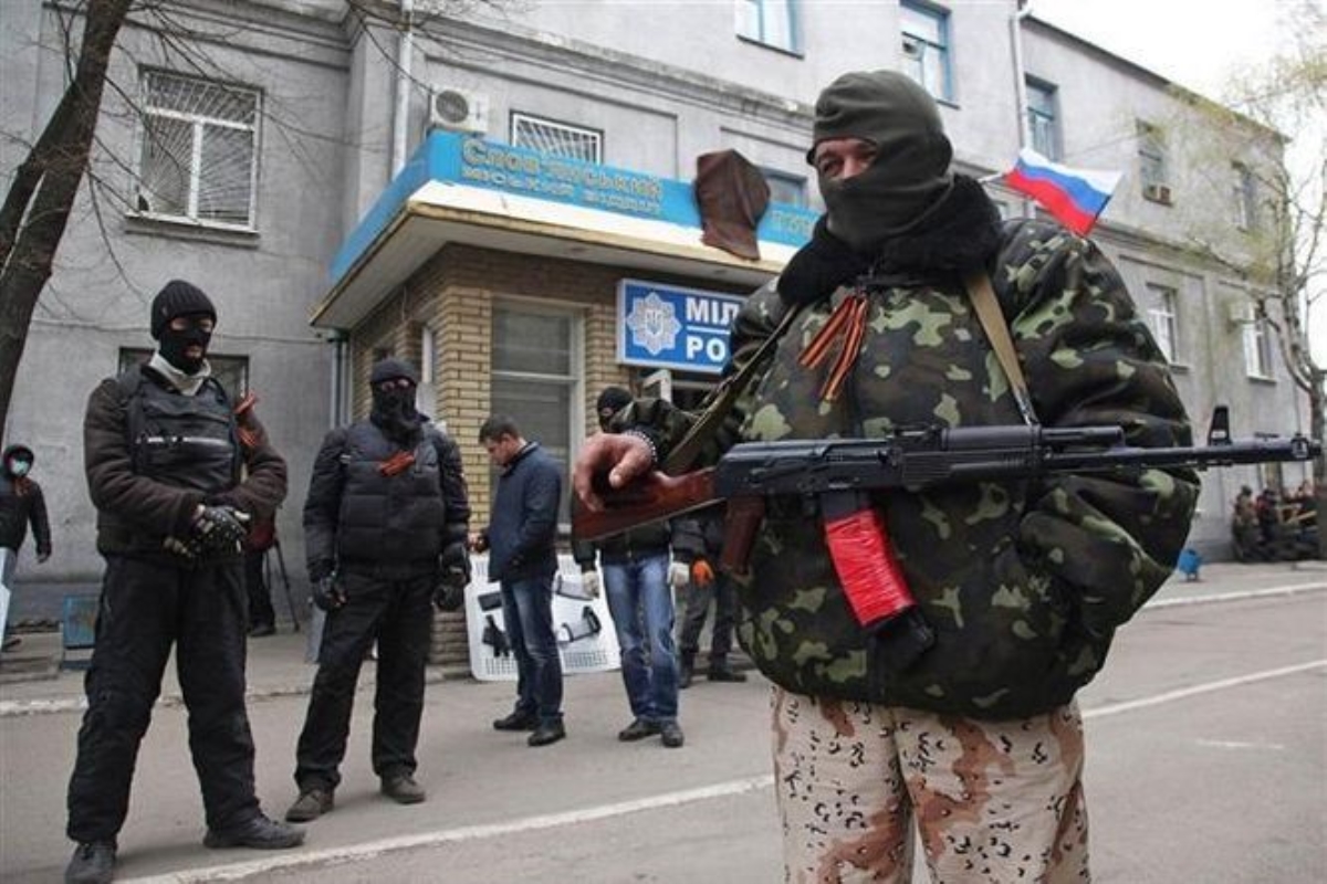 Боевики пытаются вырваться из Славянска, прикрываясь детьми