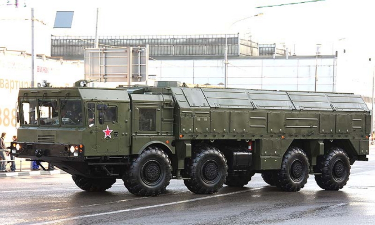 Россия проводит возле Украины учения с ракетами "Искандер"