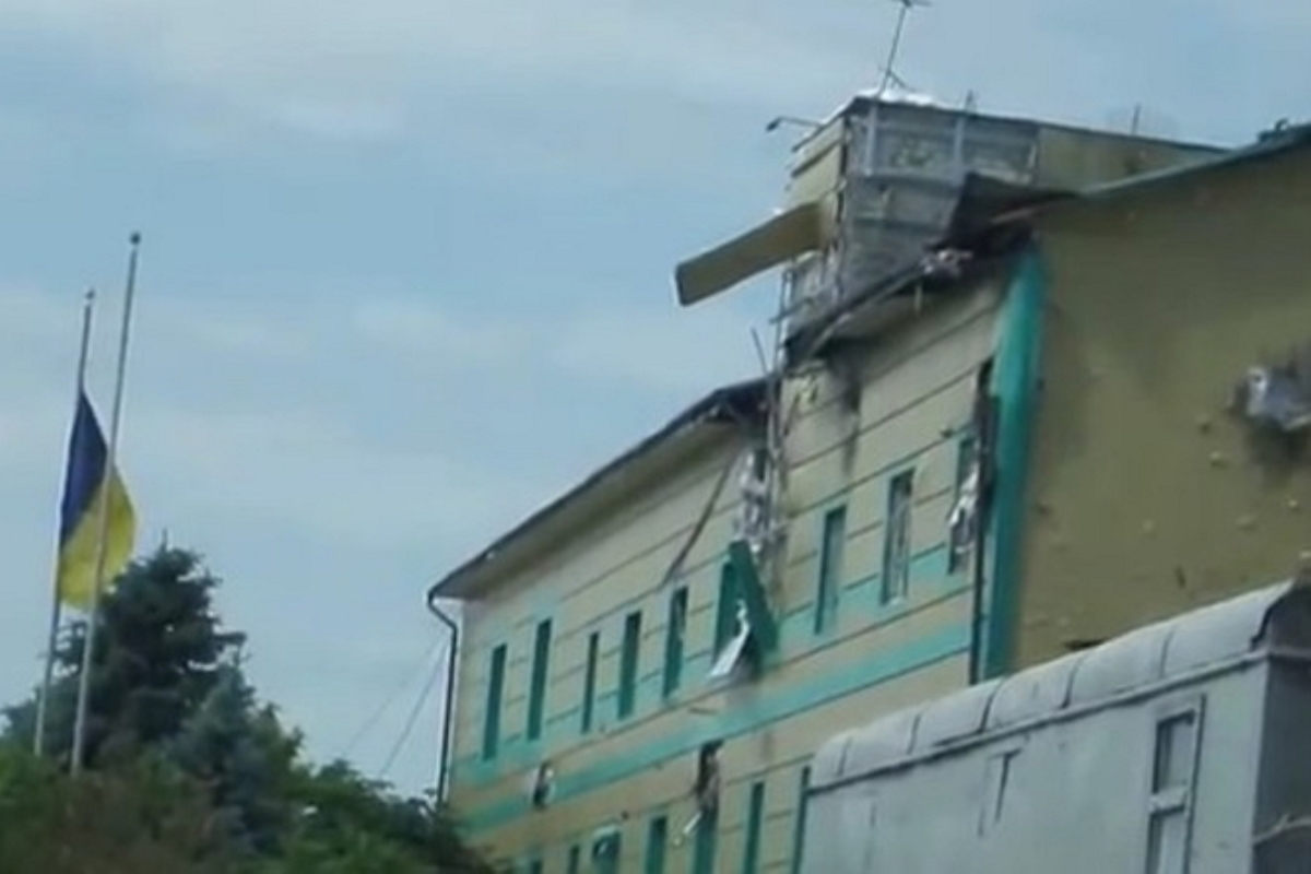 Террористы окружили Луганский погранотряд
