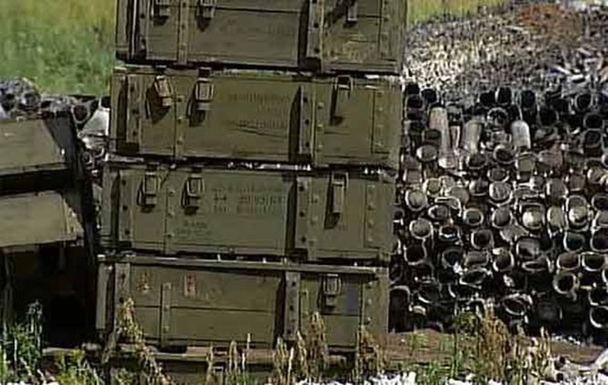 Украинские воины ежедневно получают до 50 тонн боеприпасов