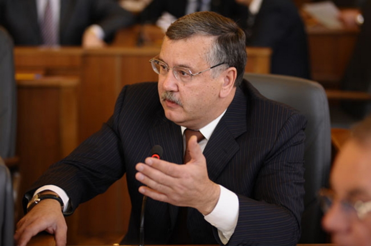 Гриценко может вновь стать министром обороны?