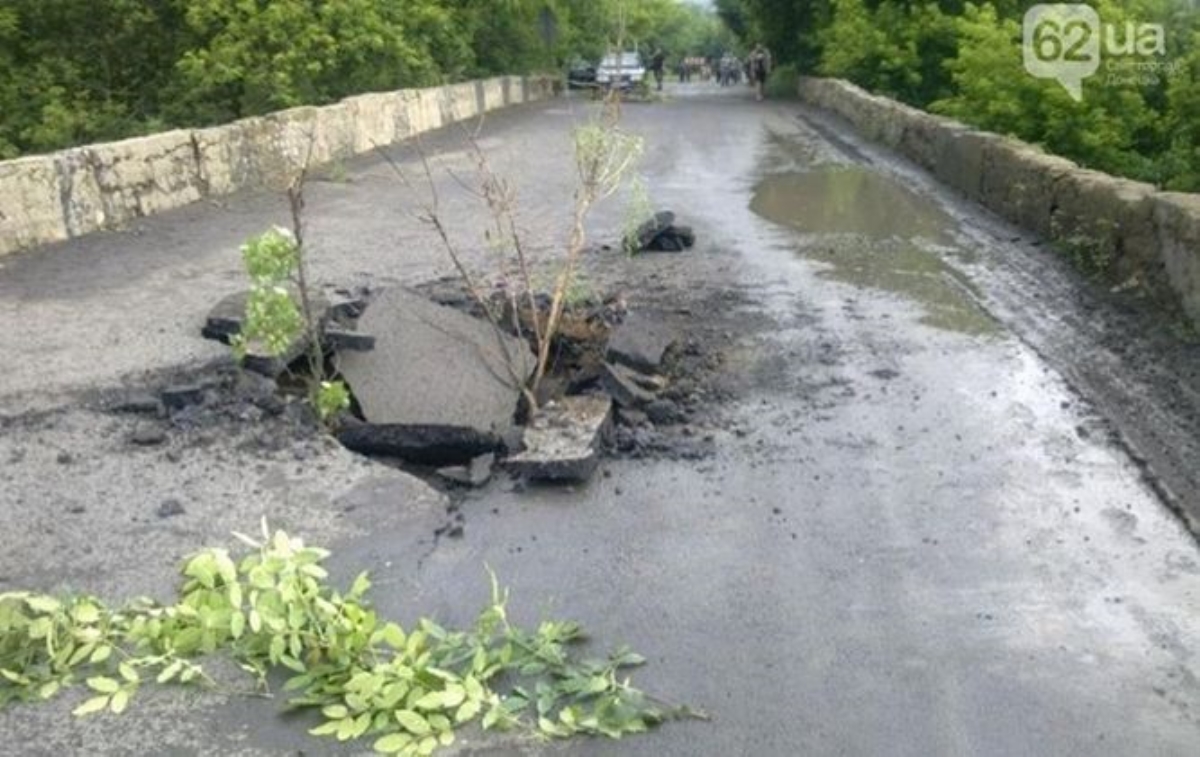 В Донецкой области взорван еще один мост