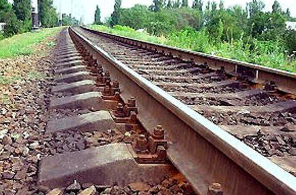 ЧП на Донеччине: злоумышленники подорвали железнодорожные пути
