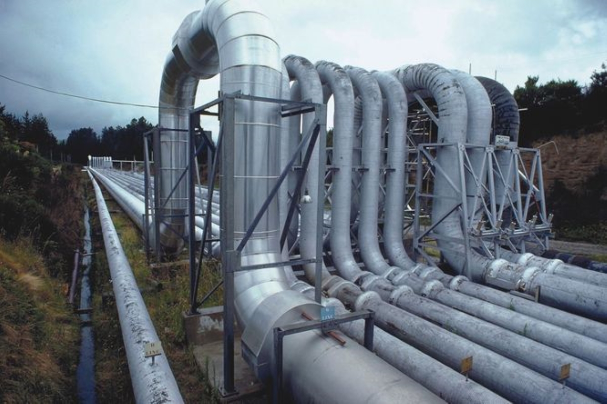 Россия обещает достроить газопровод в обход Украины через год