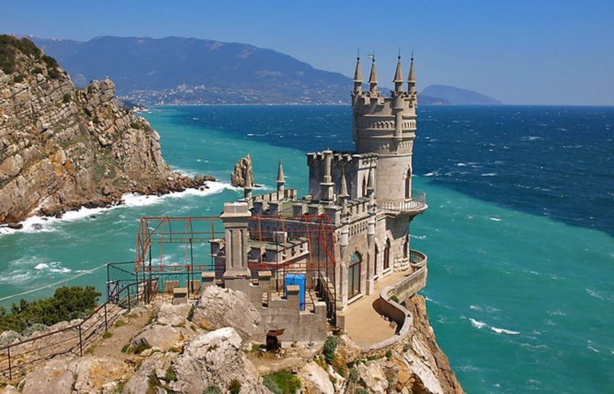 Число туристов в Крыму стало меньше на 35%
