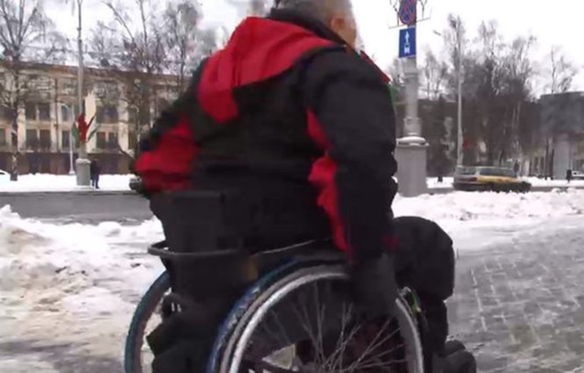 Пытаясь покинуть зону АТО, погибли девять инвалидов-колясочников