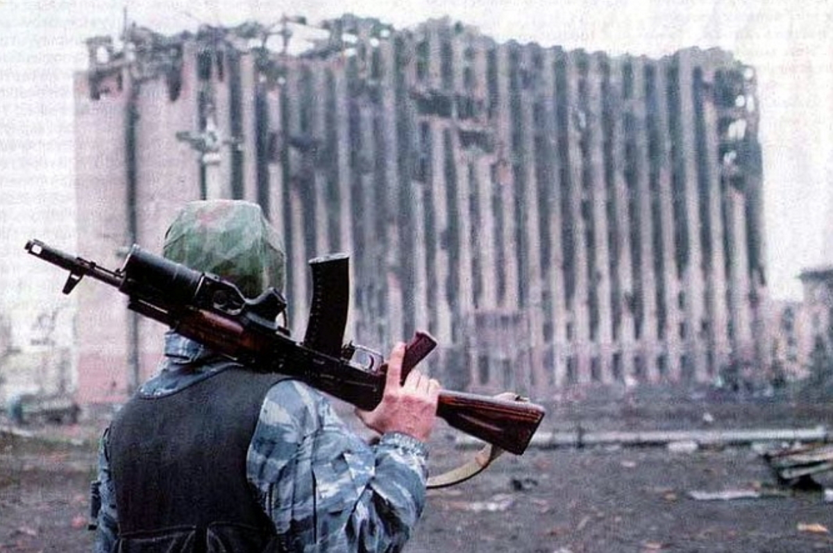 Террористы хотят превратить Донецк в Грозный – командир батальона «Азов»