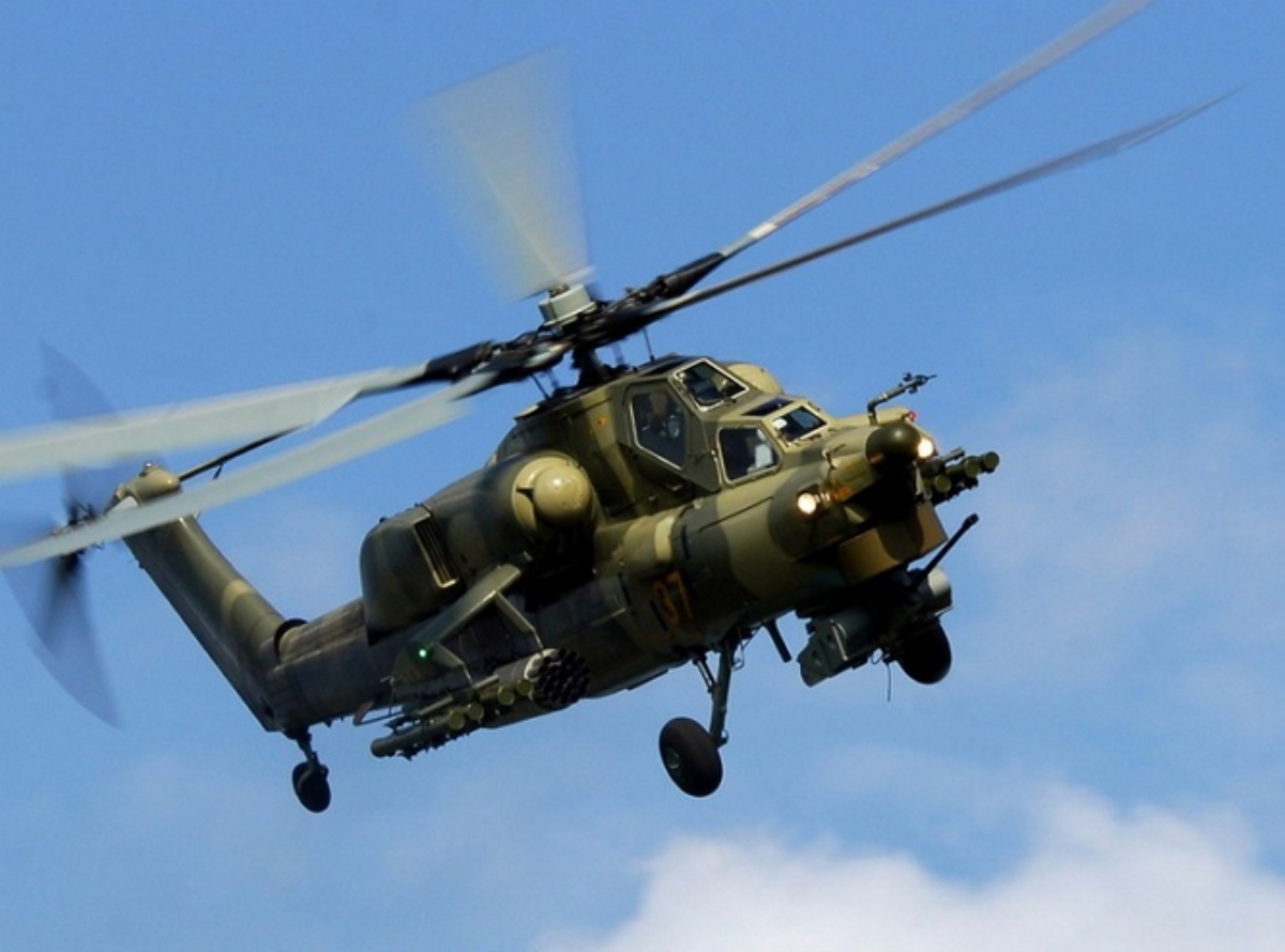 Шесть вертолетов РФ без разрешения залетели в Украину на глубину 6 км