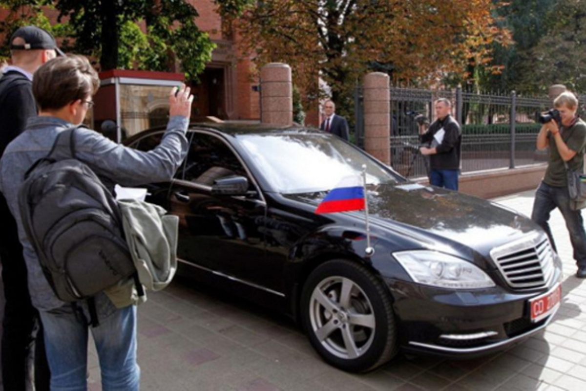 В России запретили госзакупки автомобилей иностранного производства
