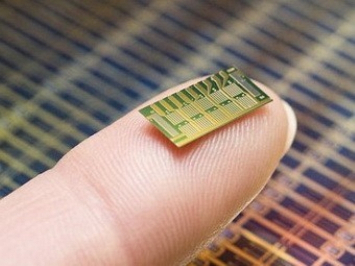 Создан контрацептивный чип с дистанционным управлением